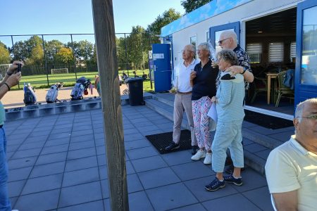 Zonnig verlopen herfstgolf fun wedstrijd